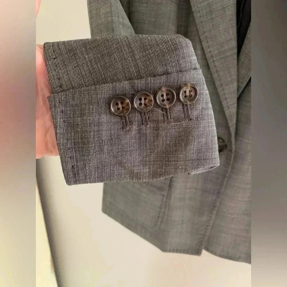 Woman’s Talbots Heather Grey Wool Blend Classic Long Sleeve Button Blazer Size10 - Picture 4 of 9